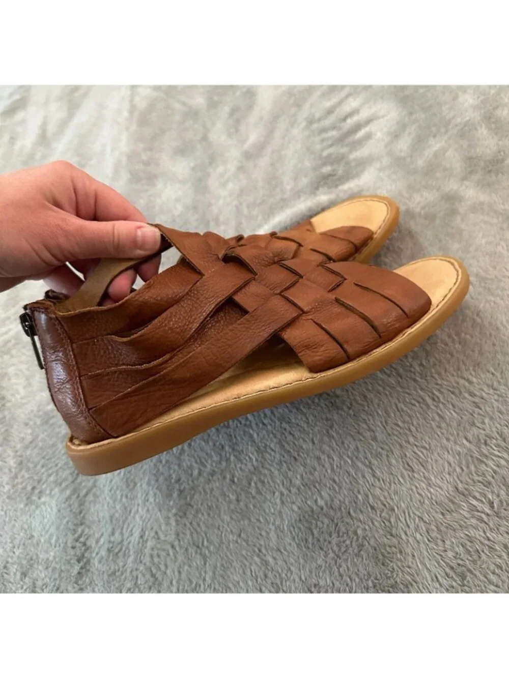Born Iwa Sandals Womens size 6 Brown Leather Flats Shoes